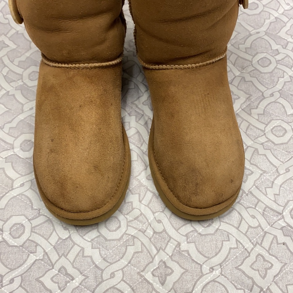 Ugg Bailey Boots. Size 7 - Picture 2 of 13